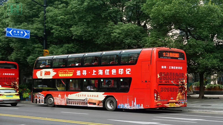 tourist bus supplier