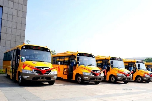 تعمل حافلات مدرسة Ankai على حماية سفر الطلاب على الطريق